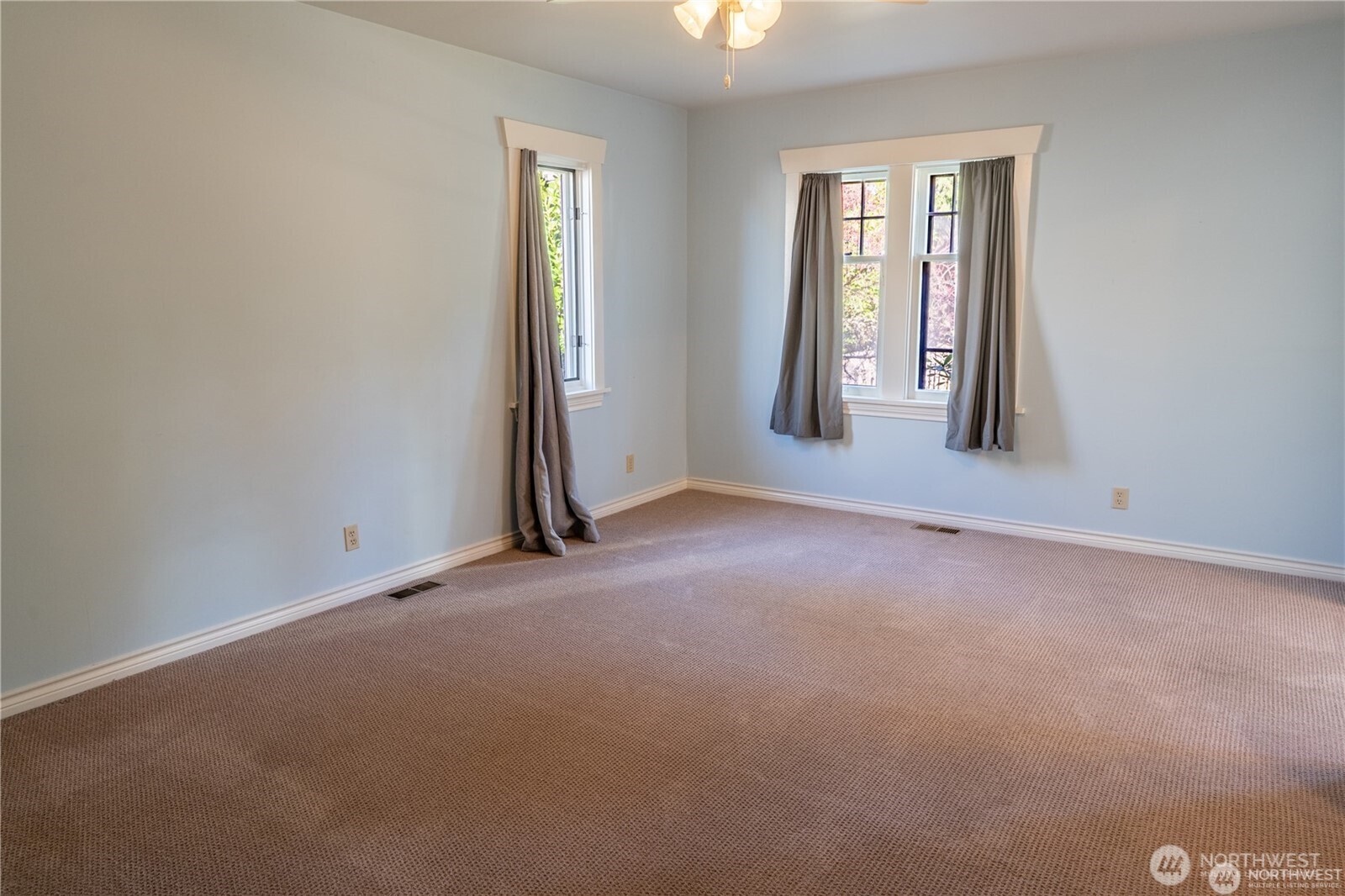 6910 37th Avenue Property Photo 22