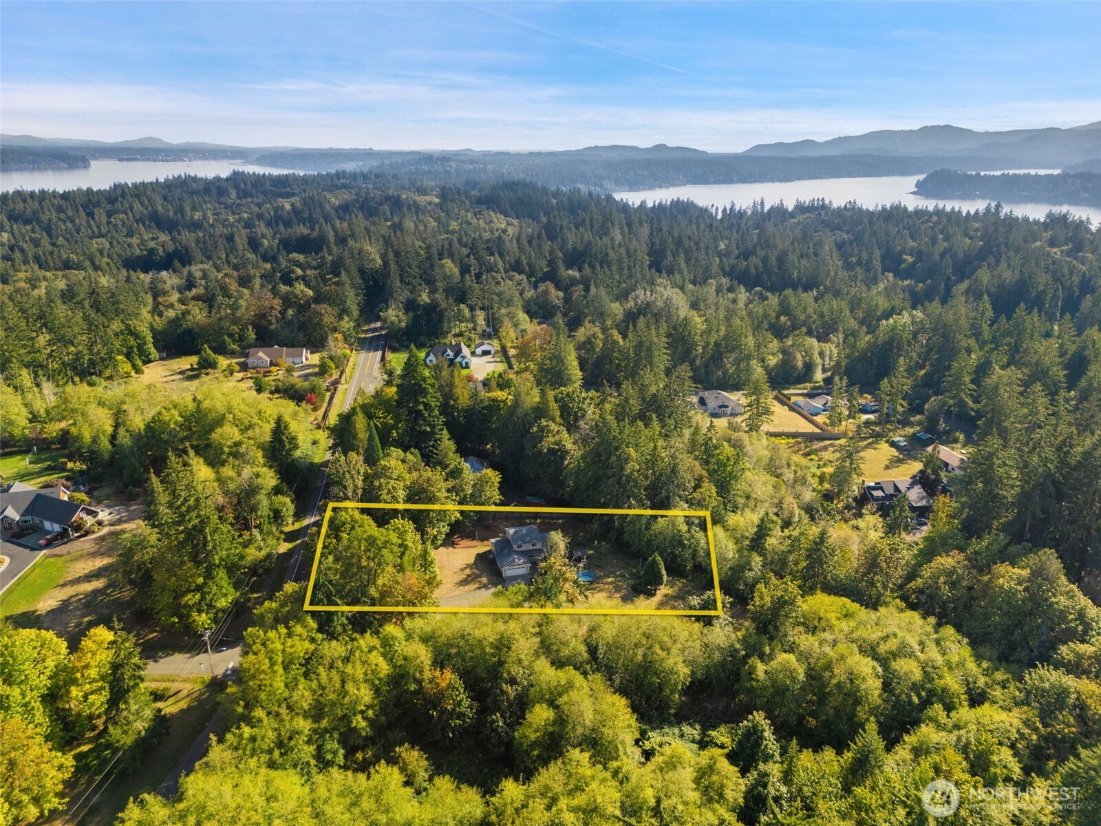 6741 Cooper Point Road Property Photo 2