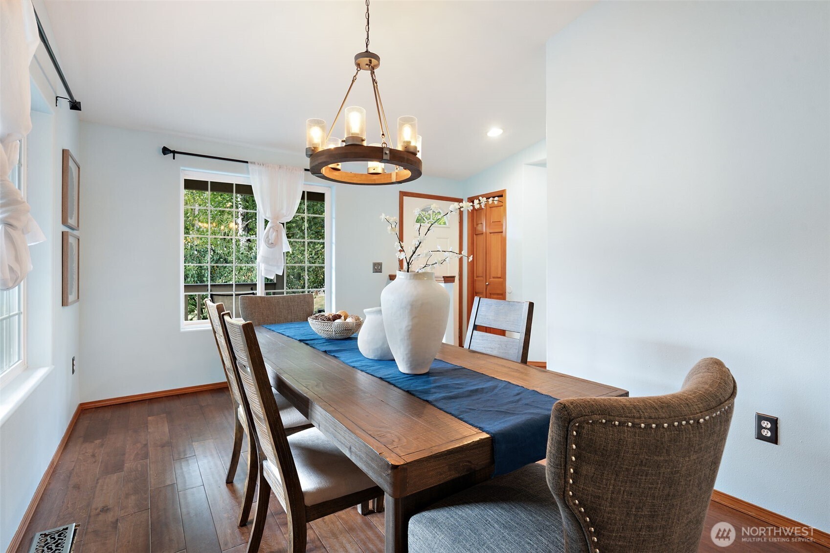6741 Cooper Point Road Property Photo 6