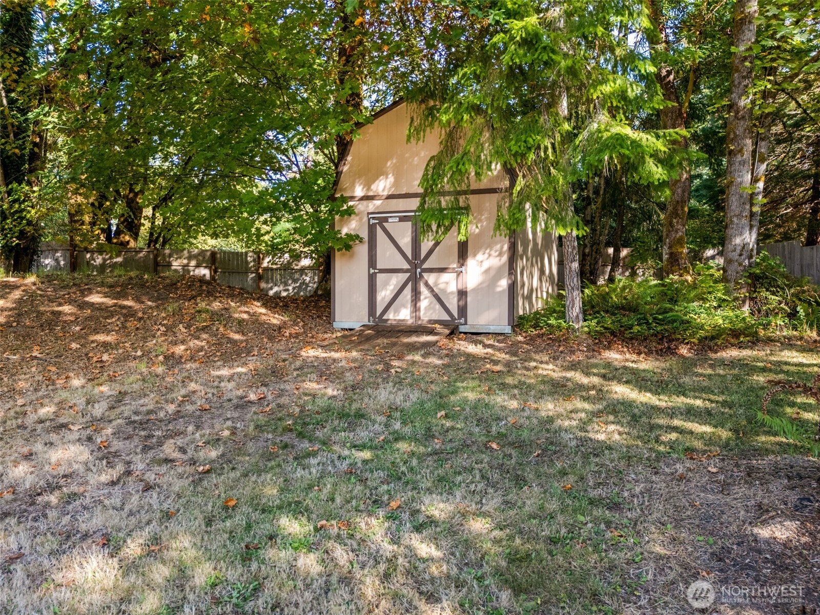 6741 Cooper Point Road Property Photo 33