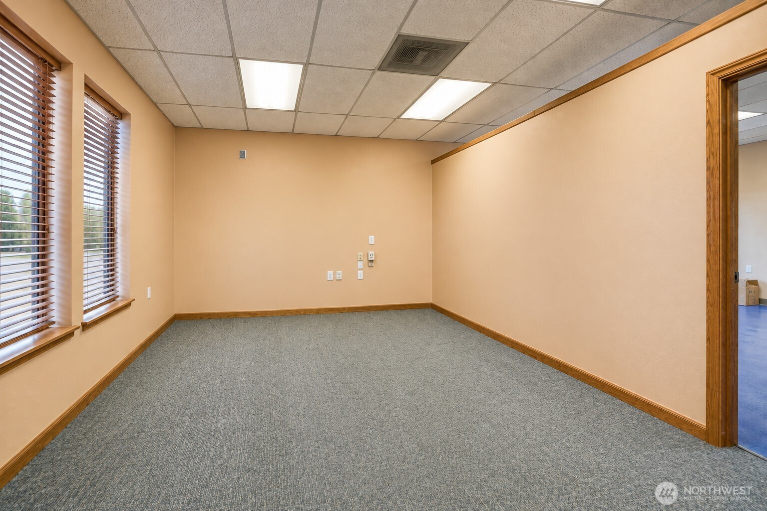 2323 Bay Ave Property Photo 16