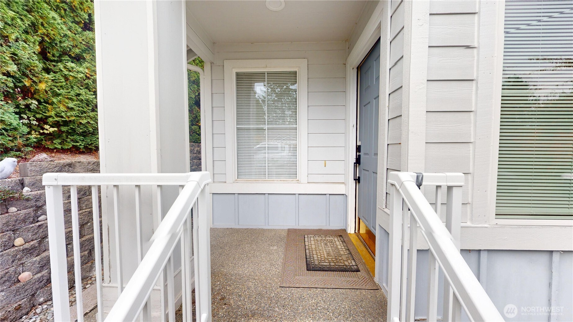 9745 Sea Isle Lane Property Photo 2