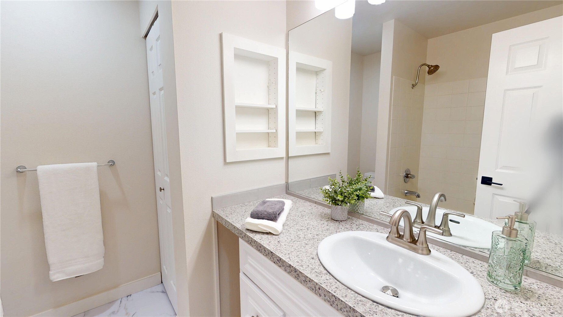 9745 Sea Isle Lane Property Photo 22