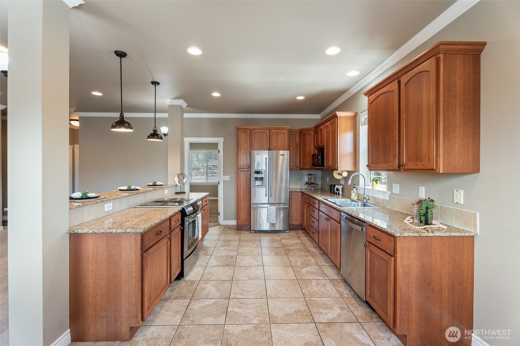 1541 N Anne Avenue Property Photo 10