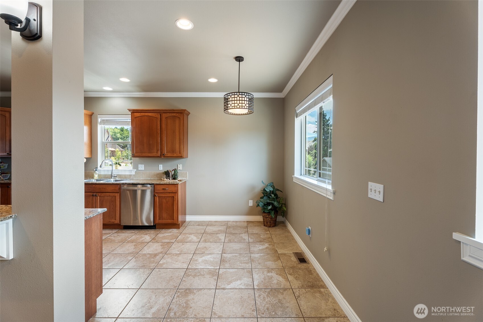 1541 N Anne Avenue Property Photo 11