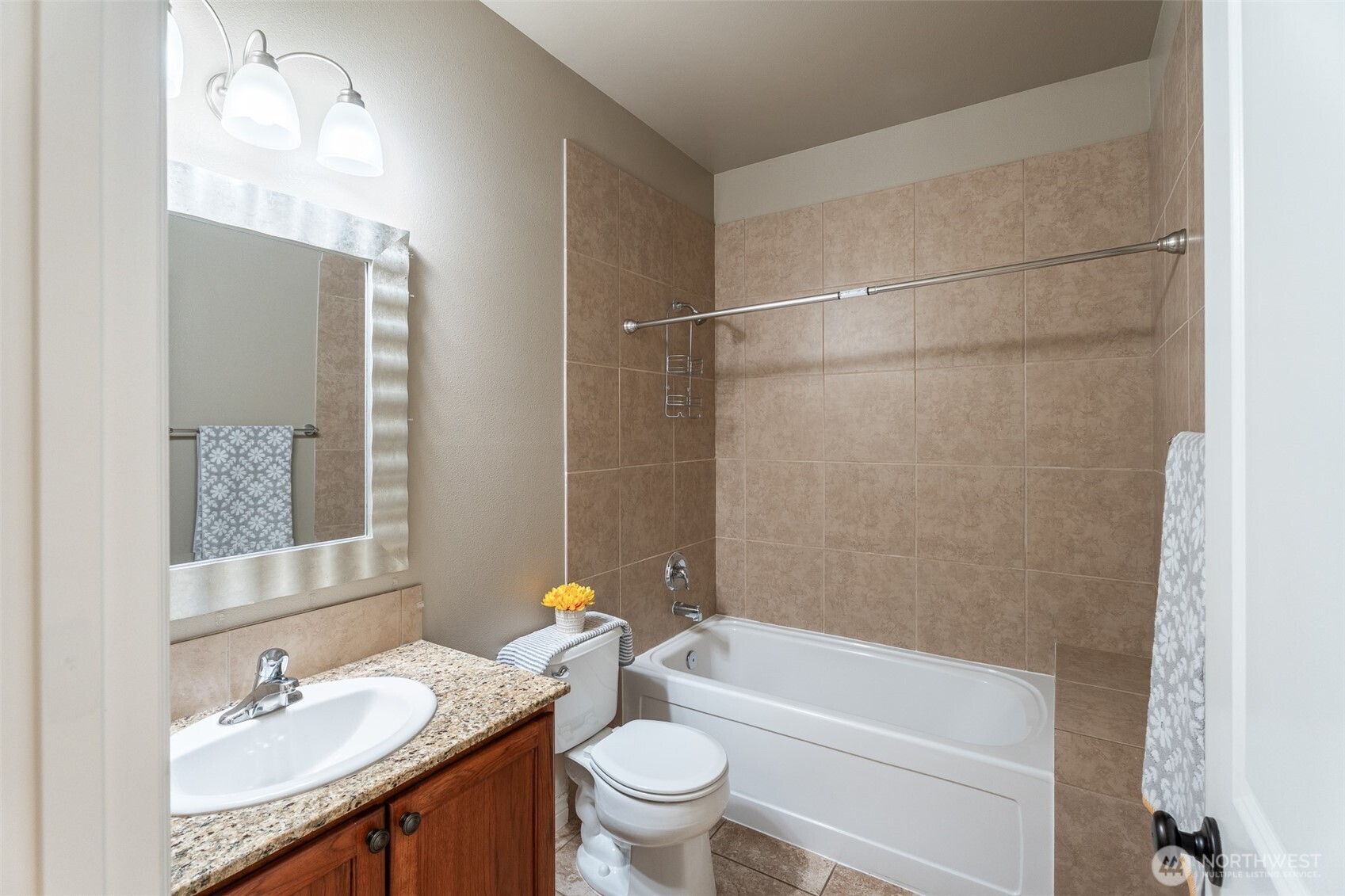 1541 N Anne Avenue Property Photo 23
