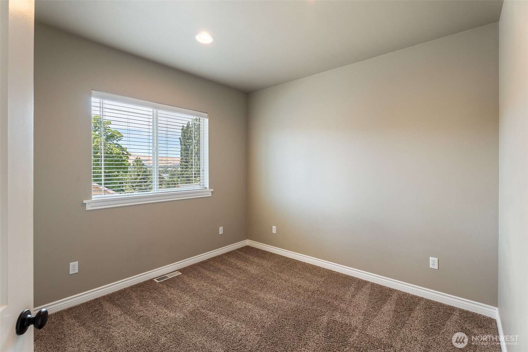 1541 N Anne Avenue Property Photo 25