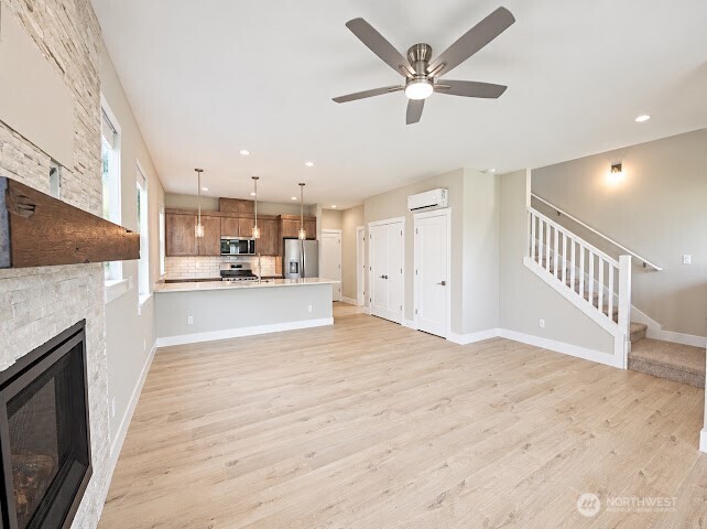 425 Elderberry Lane Property Photo 7