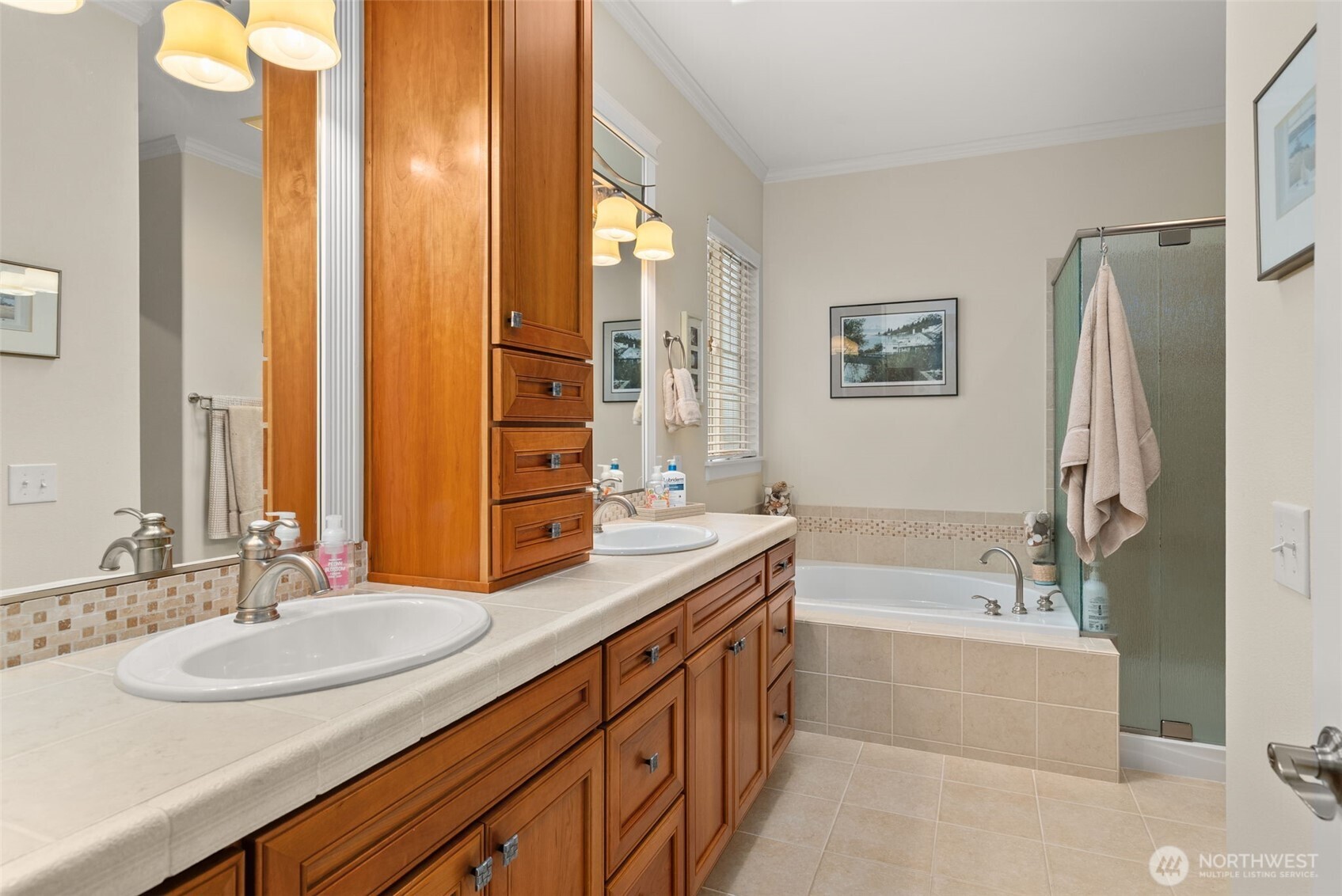 4527 Prestwick Lane Property Photo 14