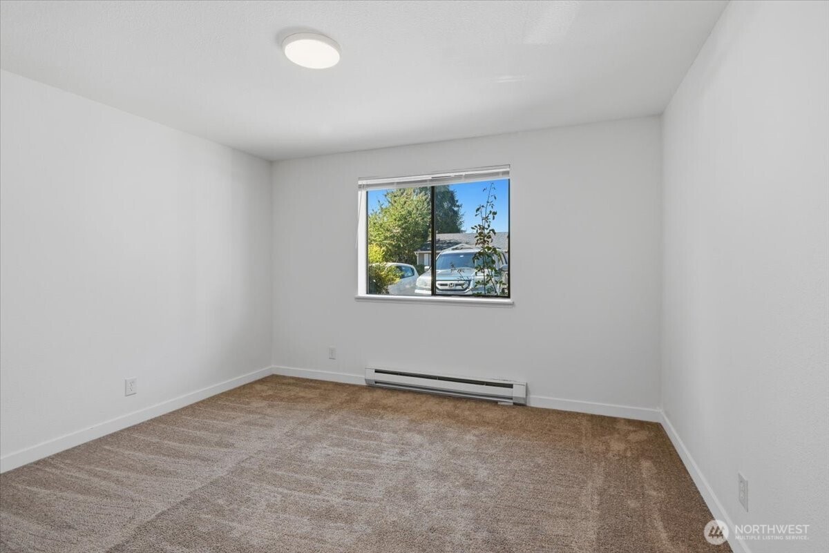 406 E Pioneer Street D Property Photo 15
