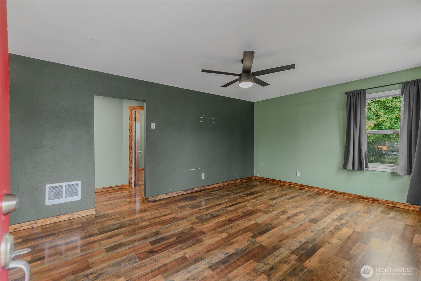 334 Roake Avenue Property Photo 6