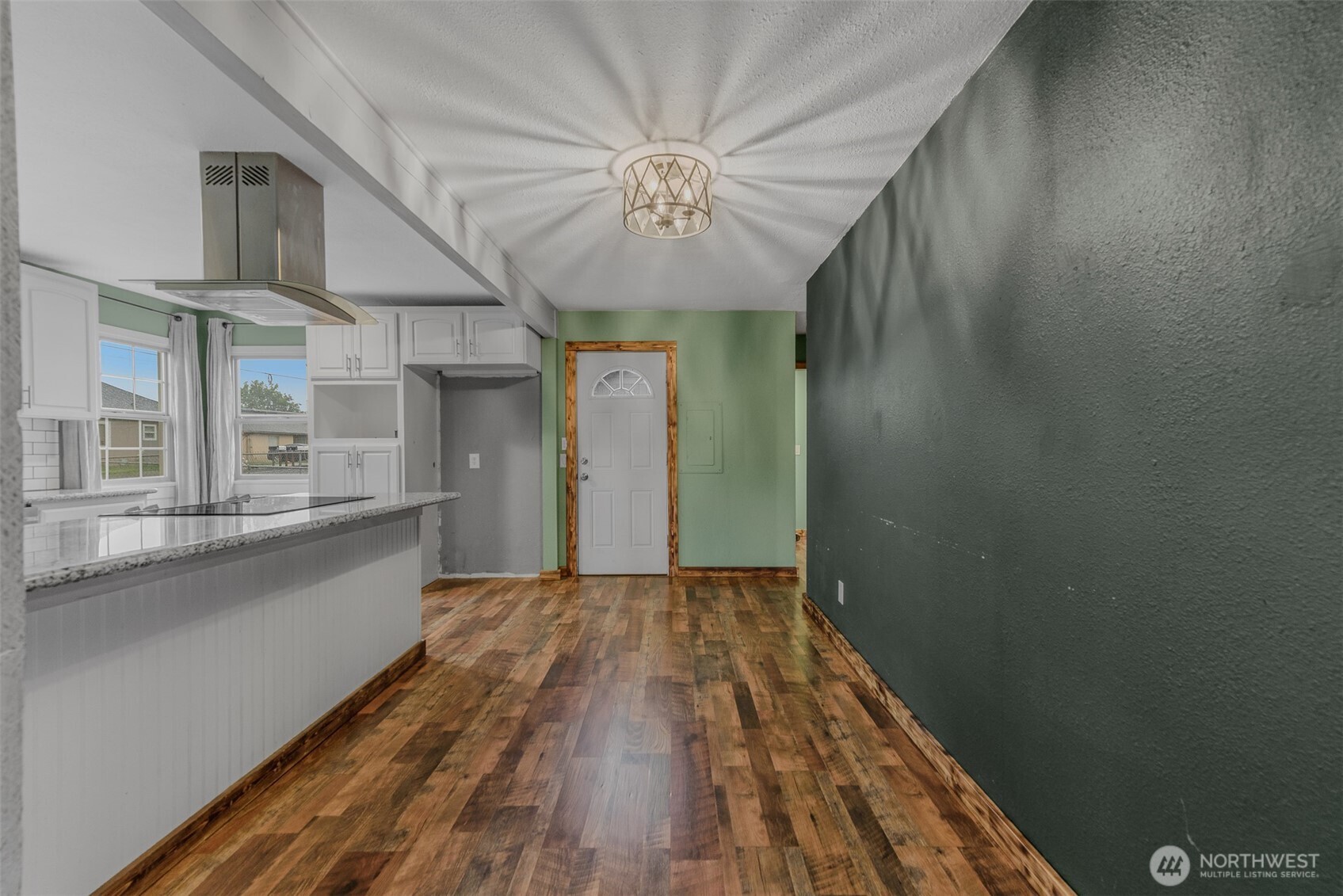 334 Roake Avenue Property Photo 9