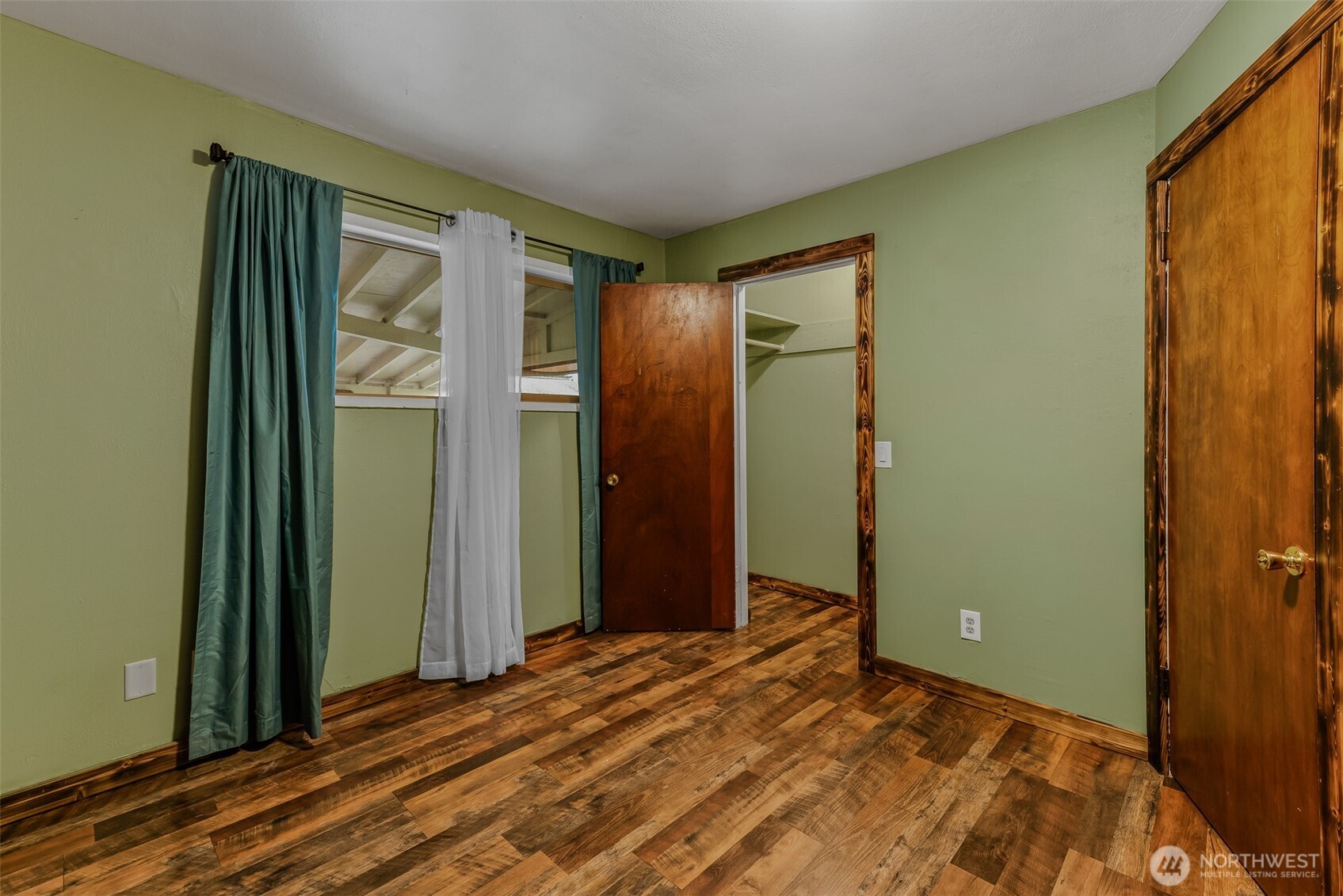 334 Roake Avenue Property Photo 20