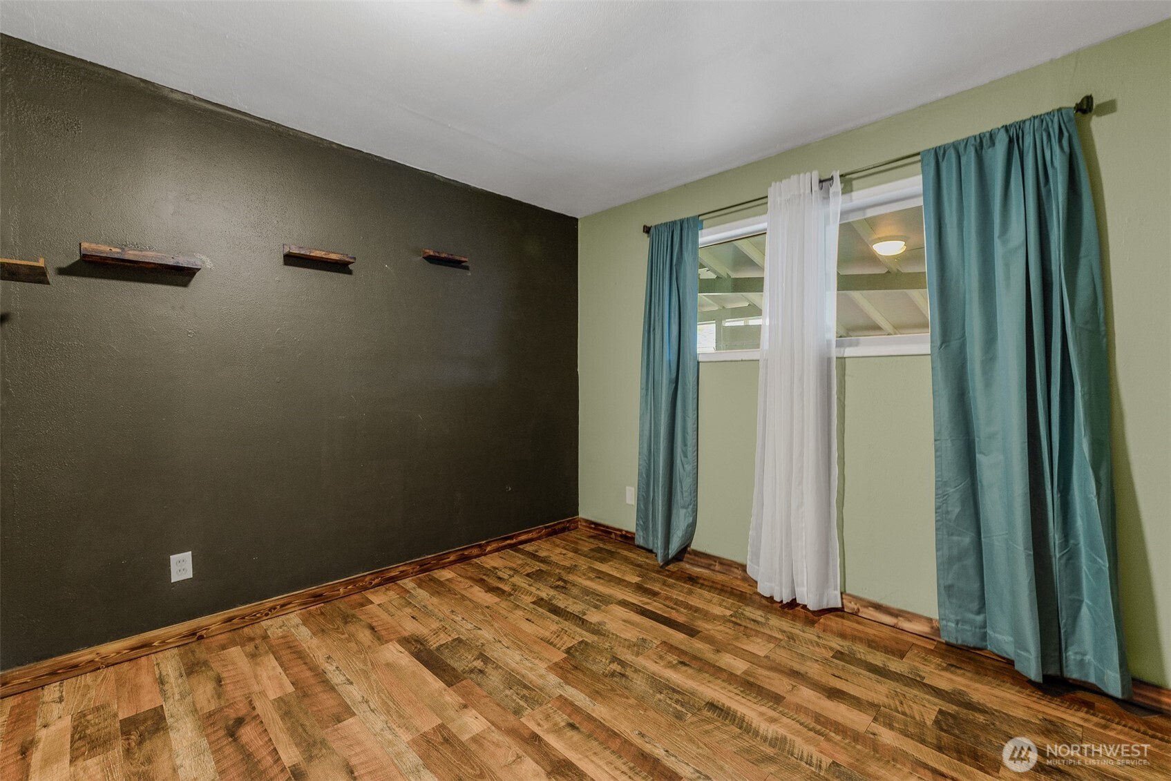 334 Roake Avenue Property Photo 21