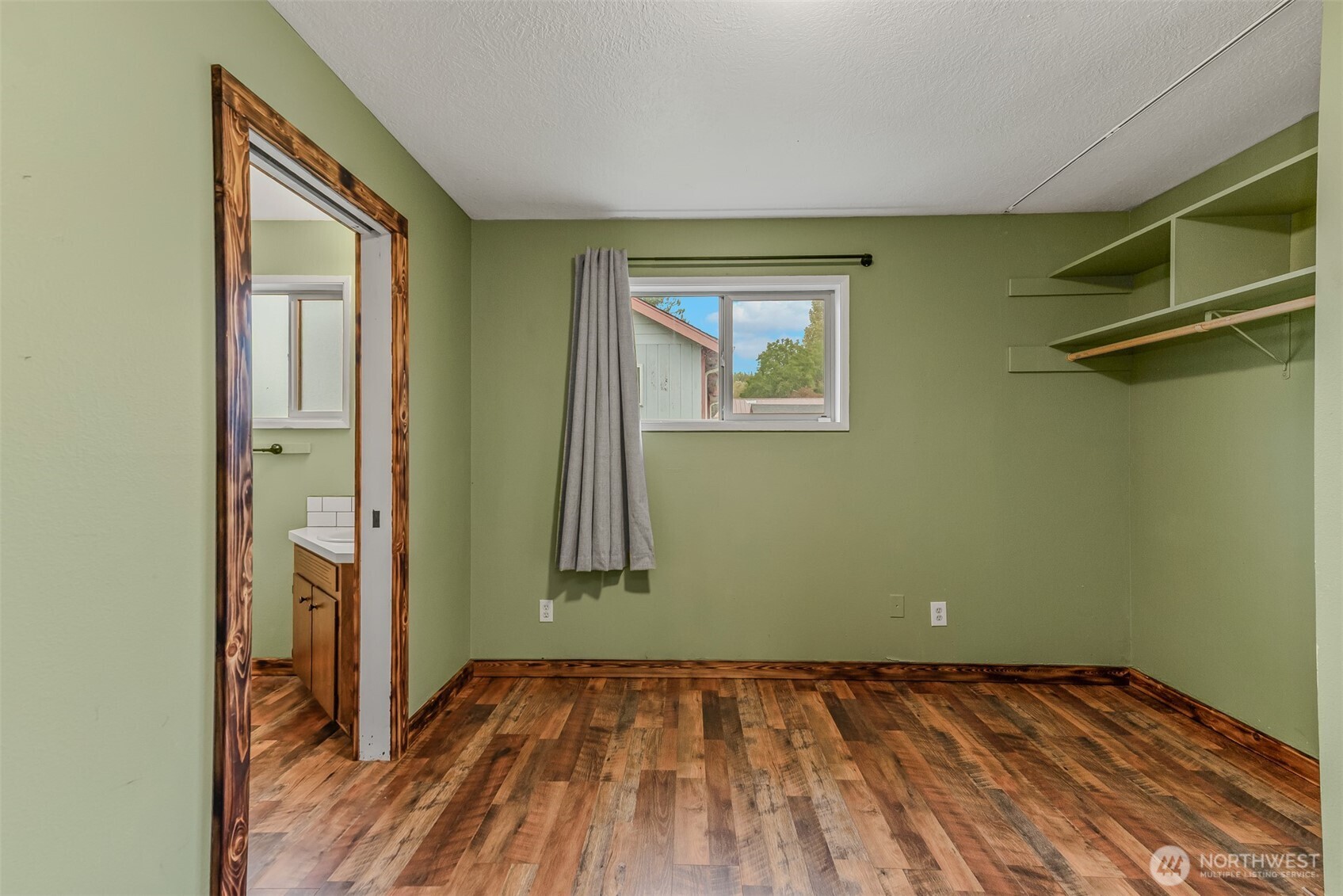 334 Roake Avenue Property Photo 25