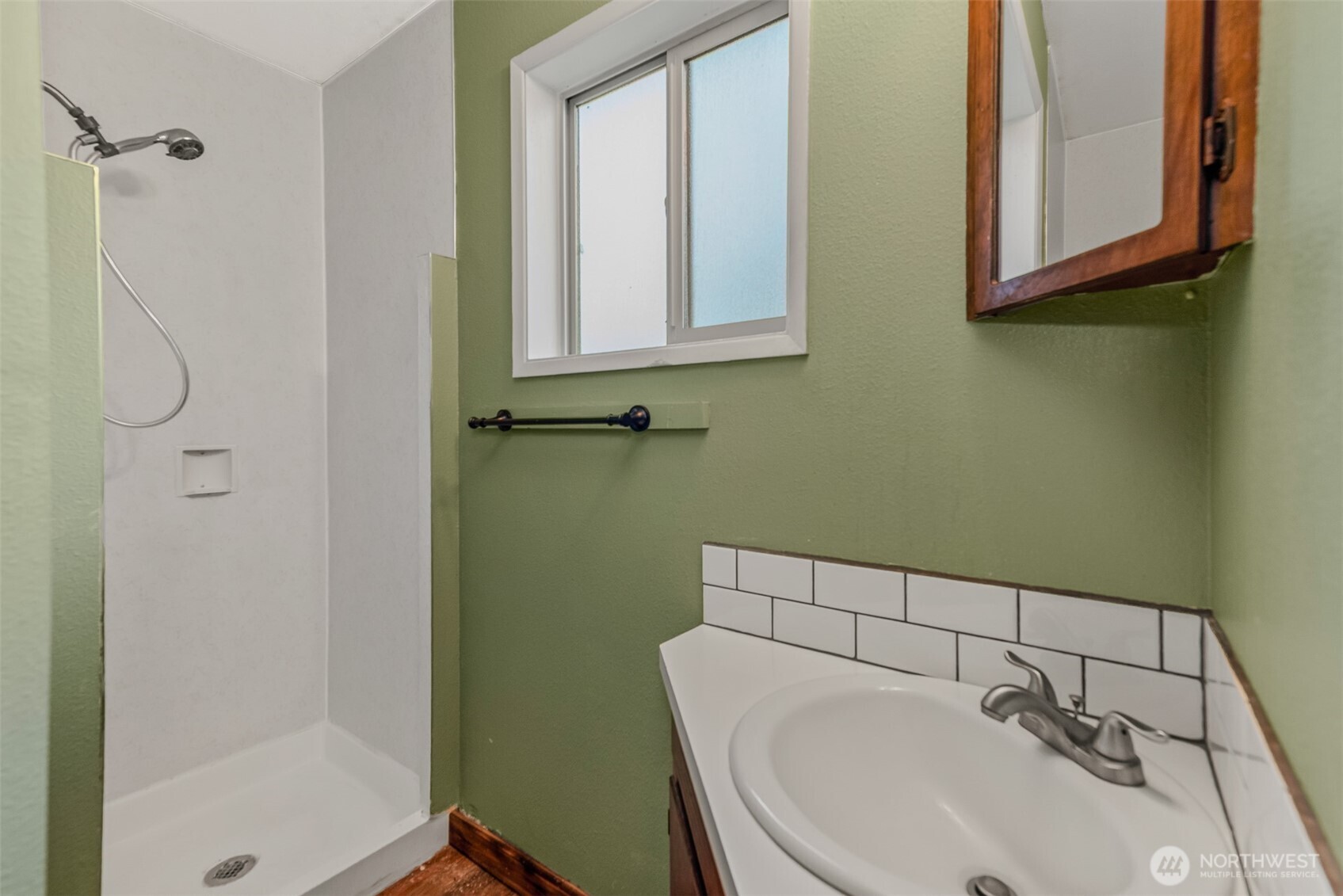 334 Roake Avenue Property Photo 27