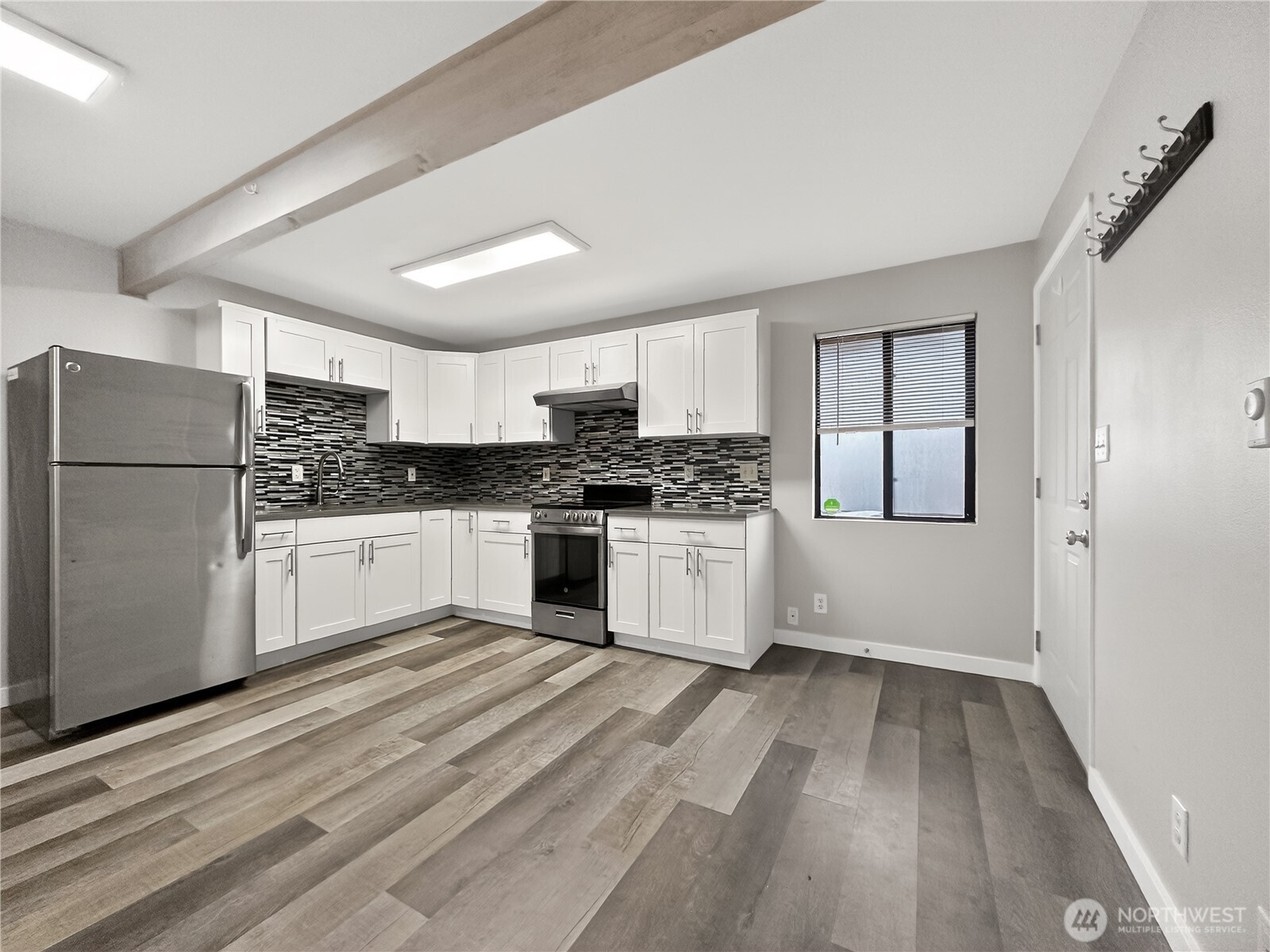 5521 Brooklyn Avenue Property Photo 22