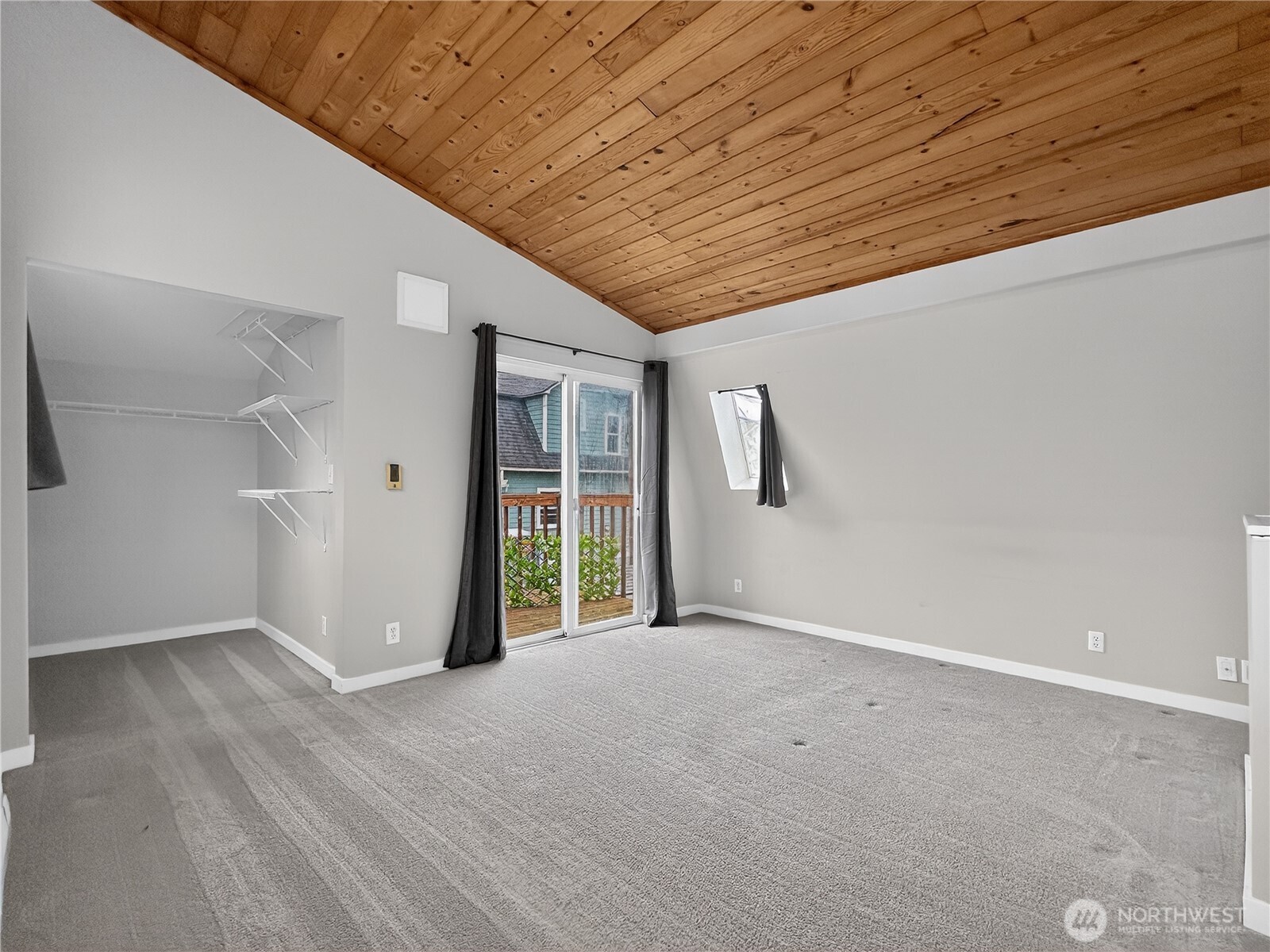 5521 Brooklyn Avenue Property Photo 29