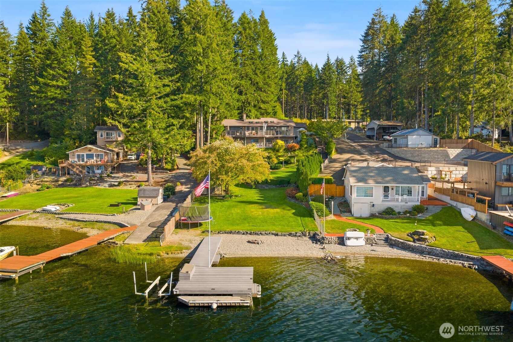 721 E Mason Lake Drive Property Photo 4