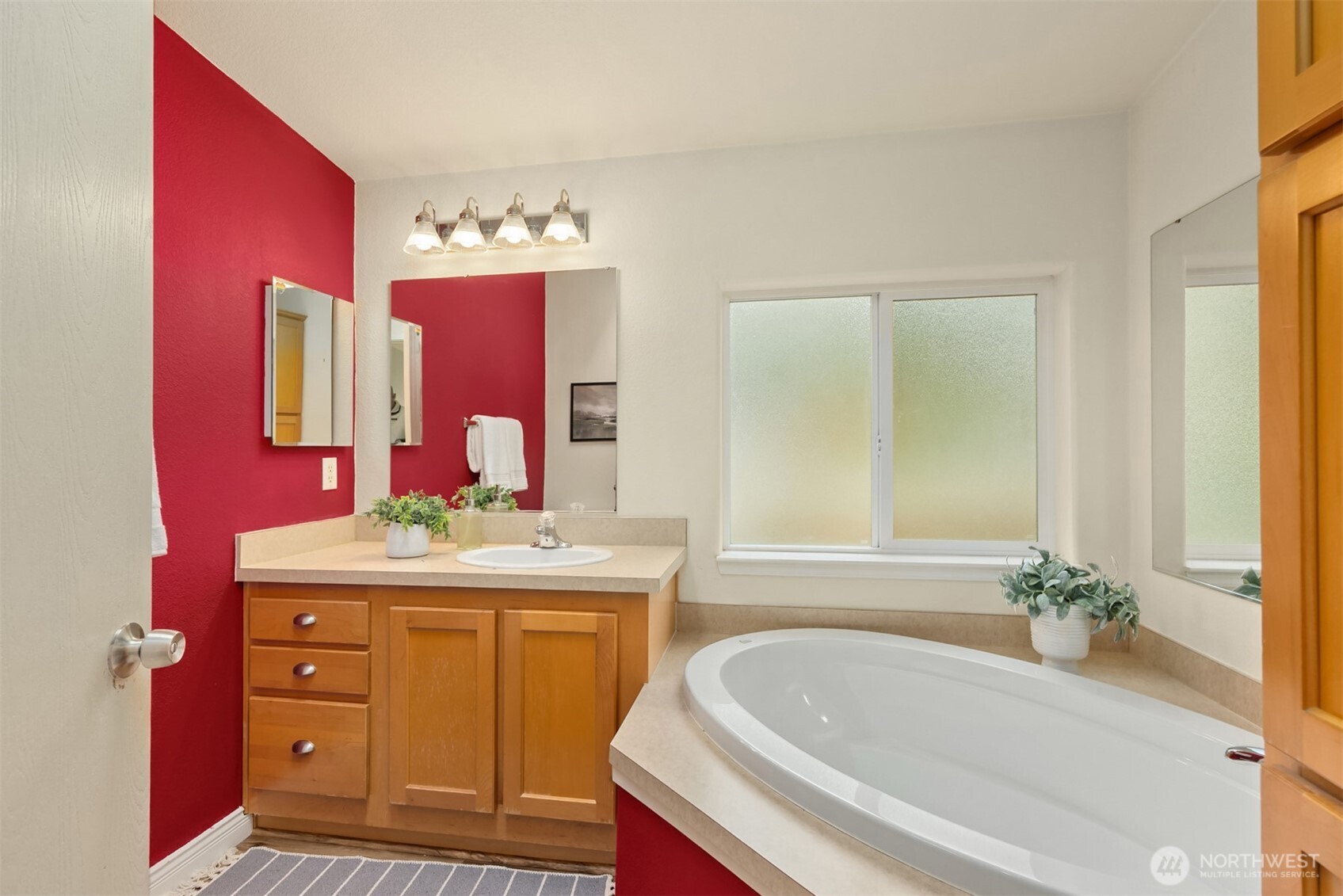 216 Madrona Way Property Photo 11