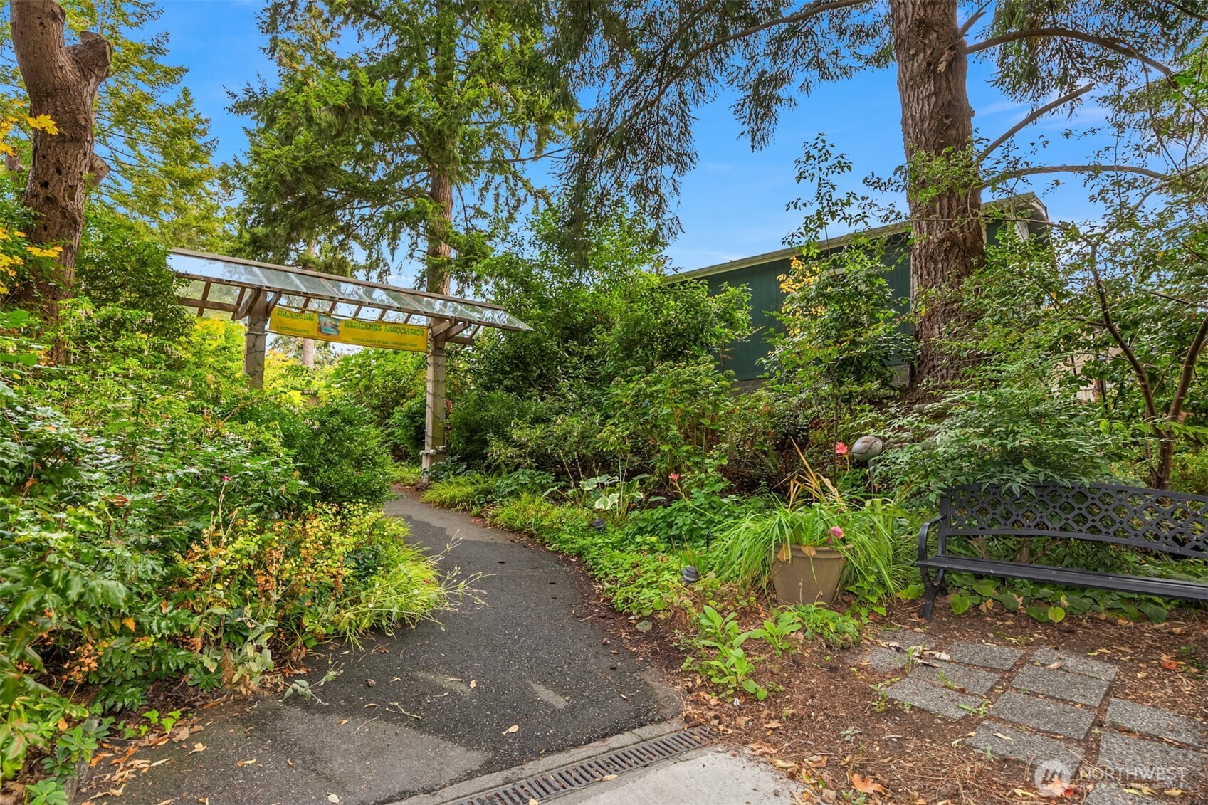 216 Madrona Way Property Photo 19