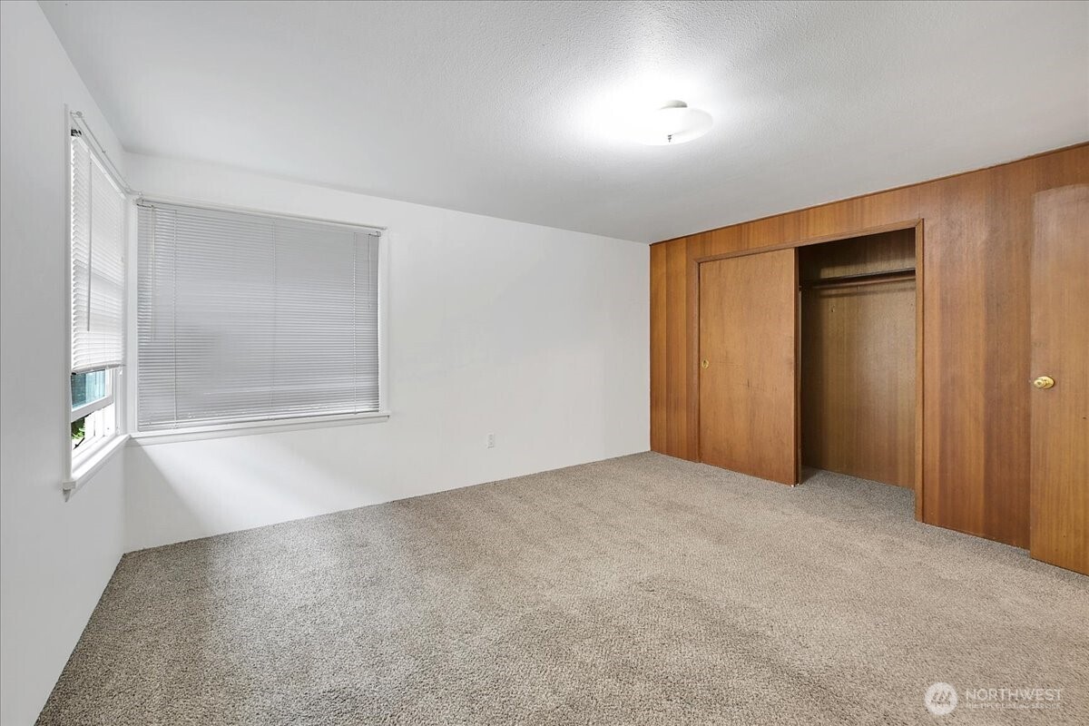 13111 Ashworth Avenue Property Photo 6