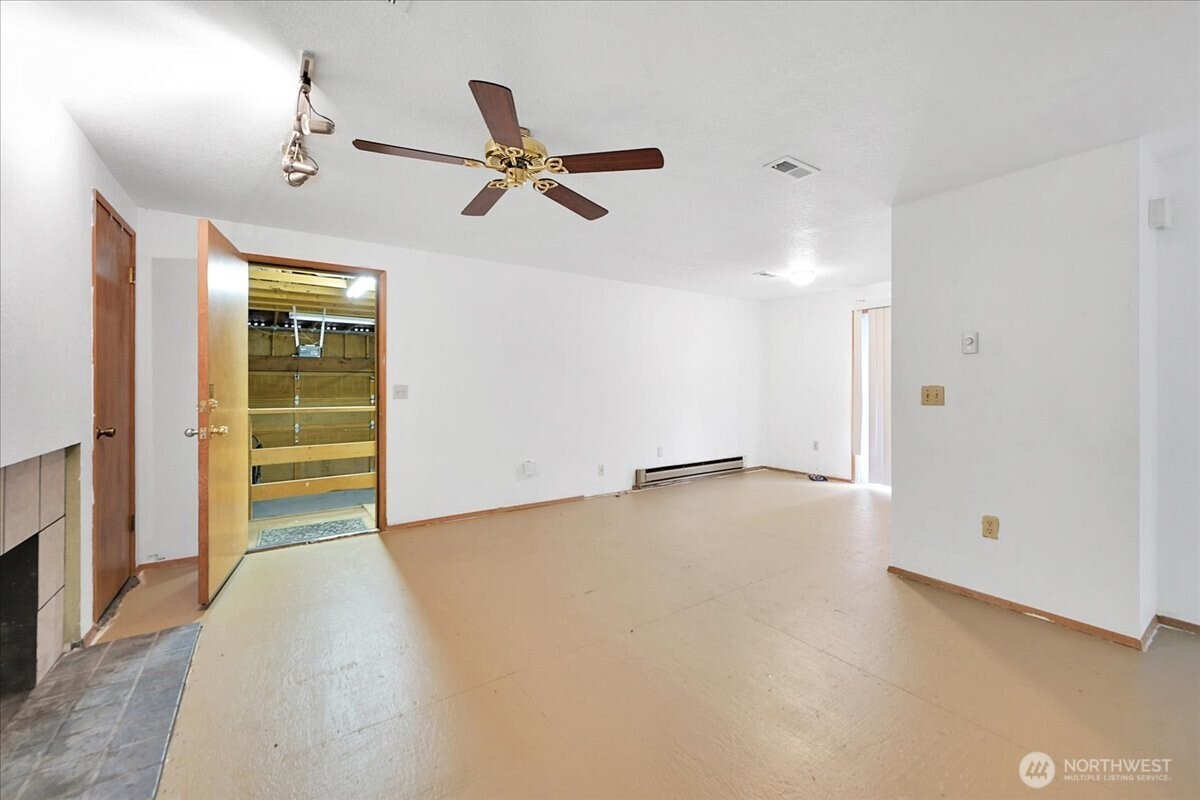 13111 Ashworth Avenue Property Photo 13