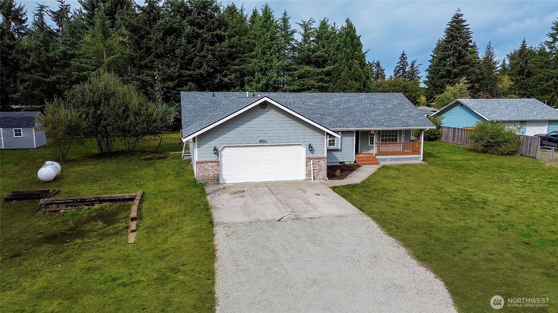 4520 Offut Lake Road Property Photo 1