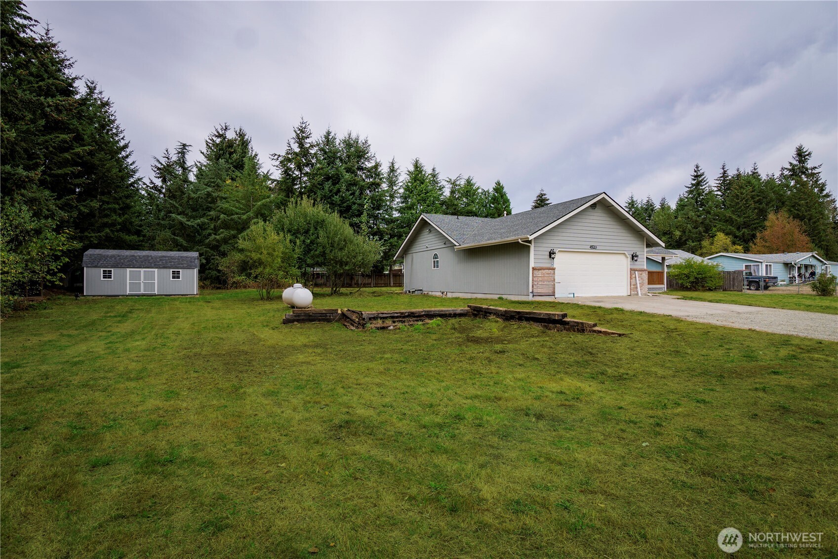 4520 Offut Lake Road Property Photo 3