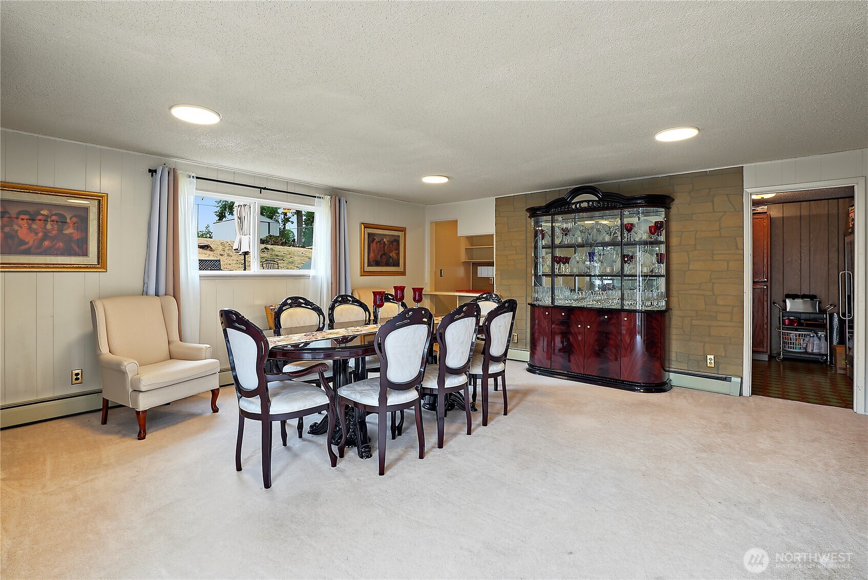 10810 59th Avenue Property Photo 9