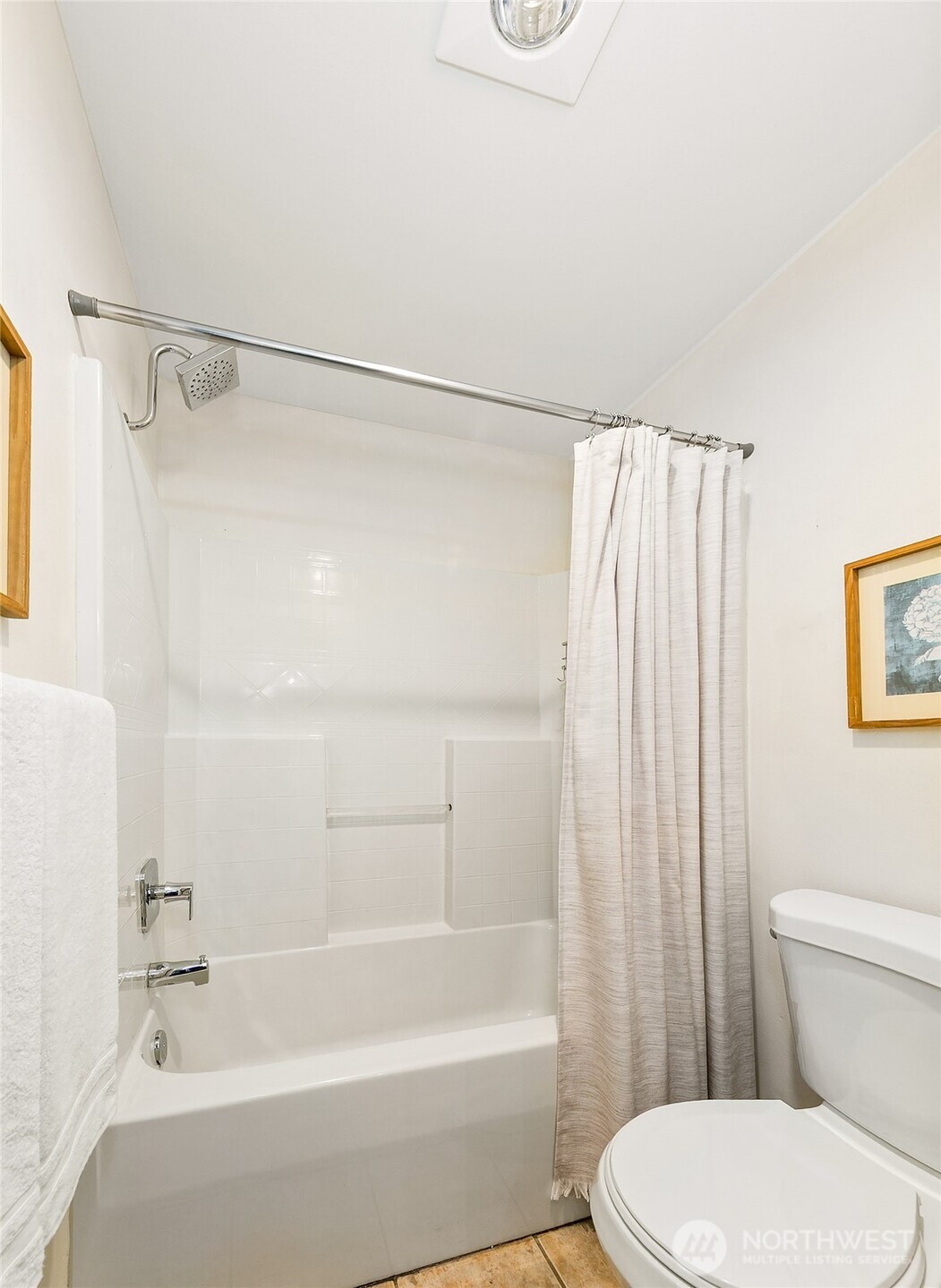1313 N 95th Street Property Photo 10