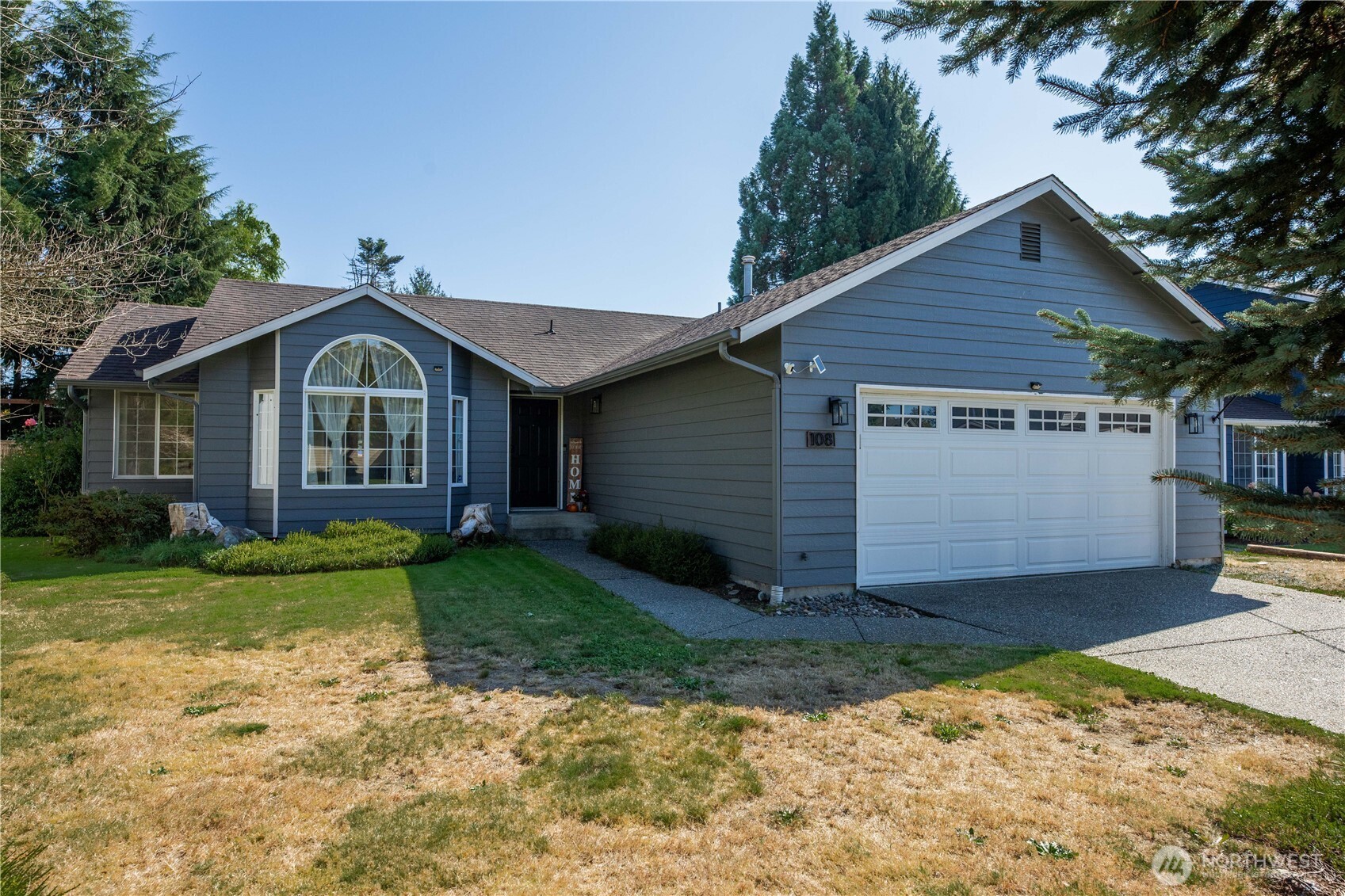 108 Mountain View Street Property Photo 1