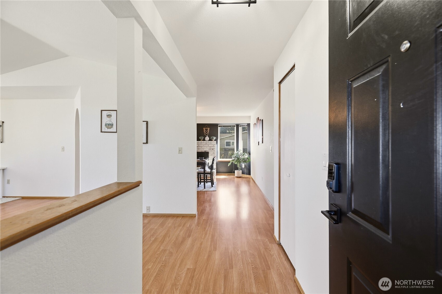 108 Mountain View Street Property Photo 2