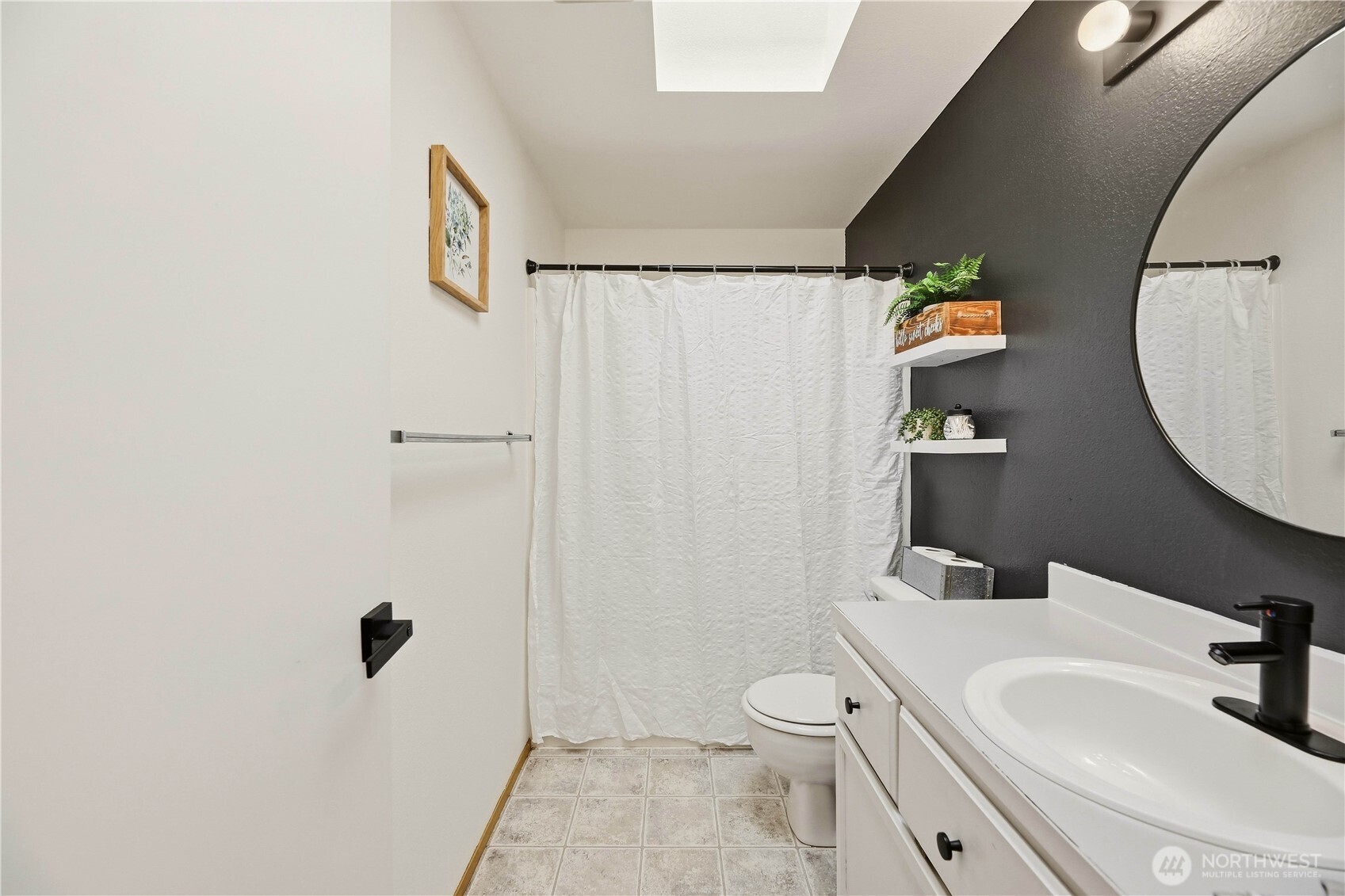 108 Mountain View Street Property Photo 18