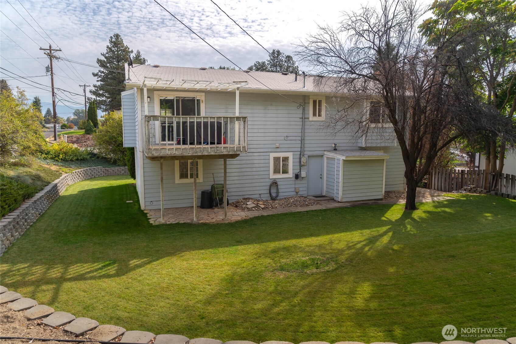 529 Ash Street Property Photo 14