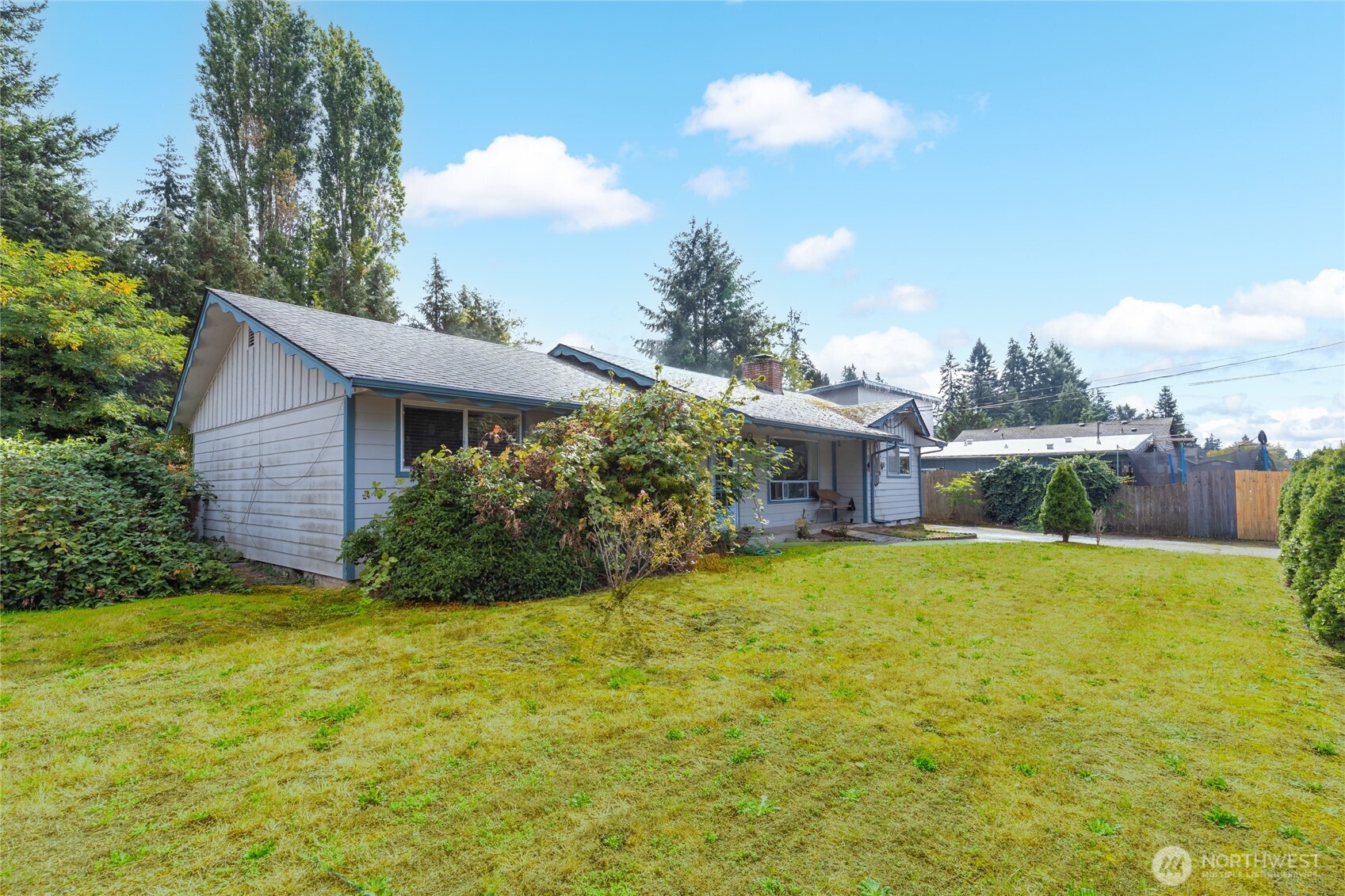 9207 Yakima Avenue Property Photo 3