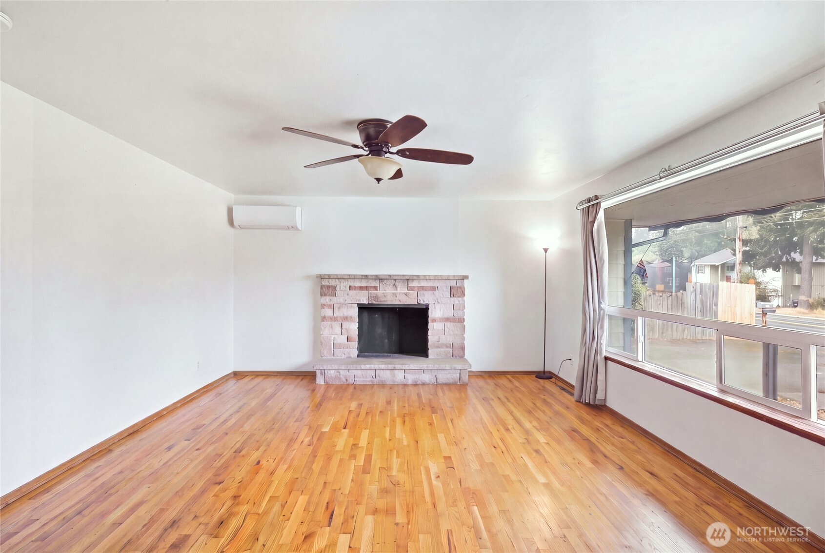9207 Yakima Avenue Property Photo 6