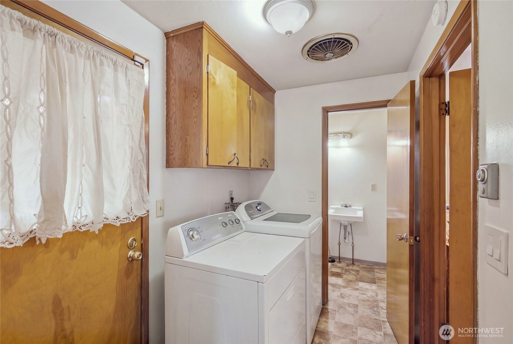 9207 Yakima Avenue Property Photo 15