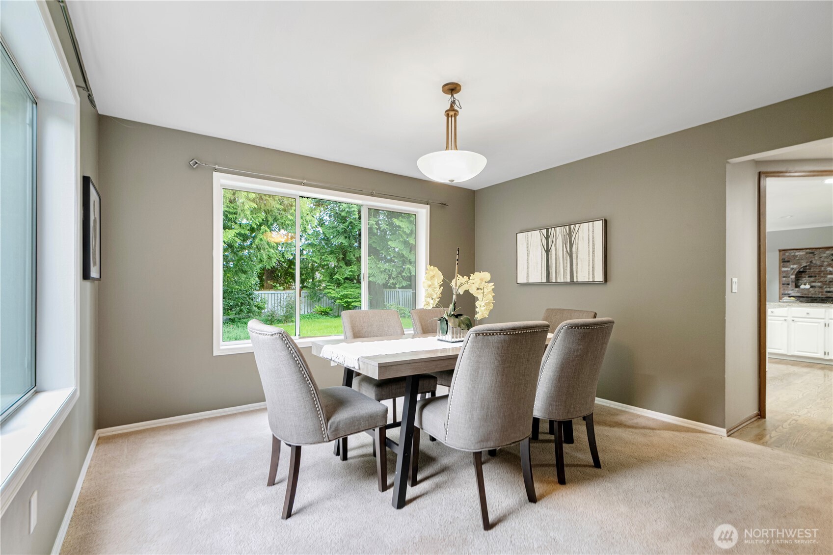 2110 216th Place Ne Property Photo 6