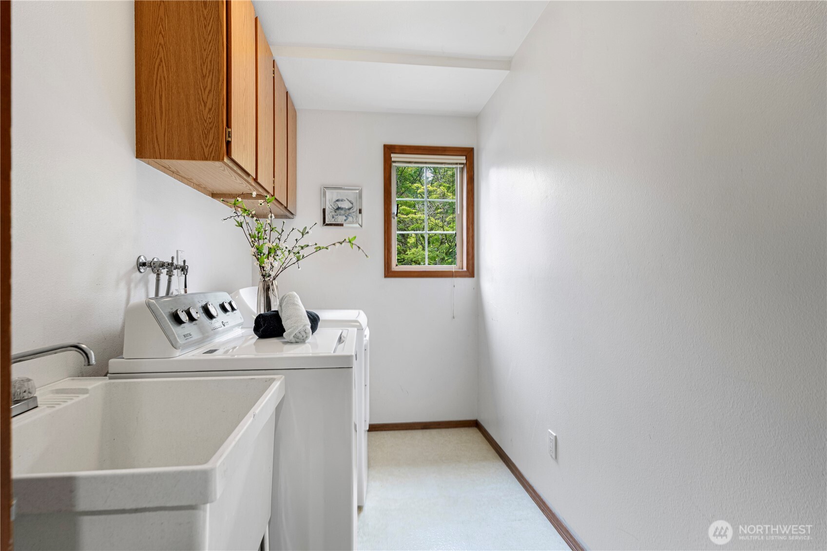 2110 216th Place Ne Property Photo 16
