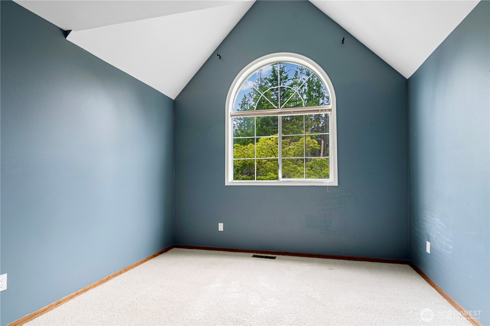 2110 216th Place Ne Property Photo 22