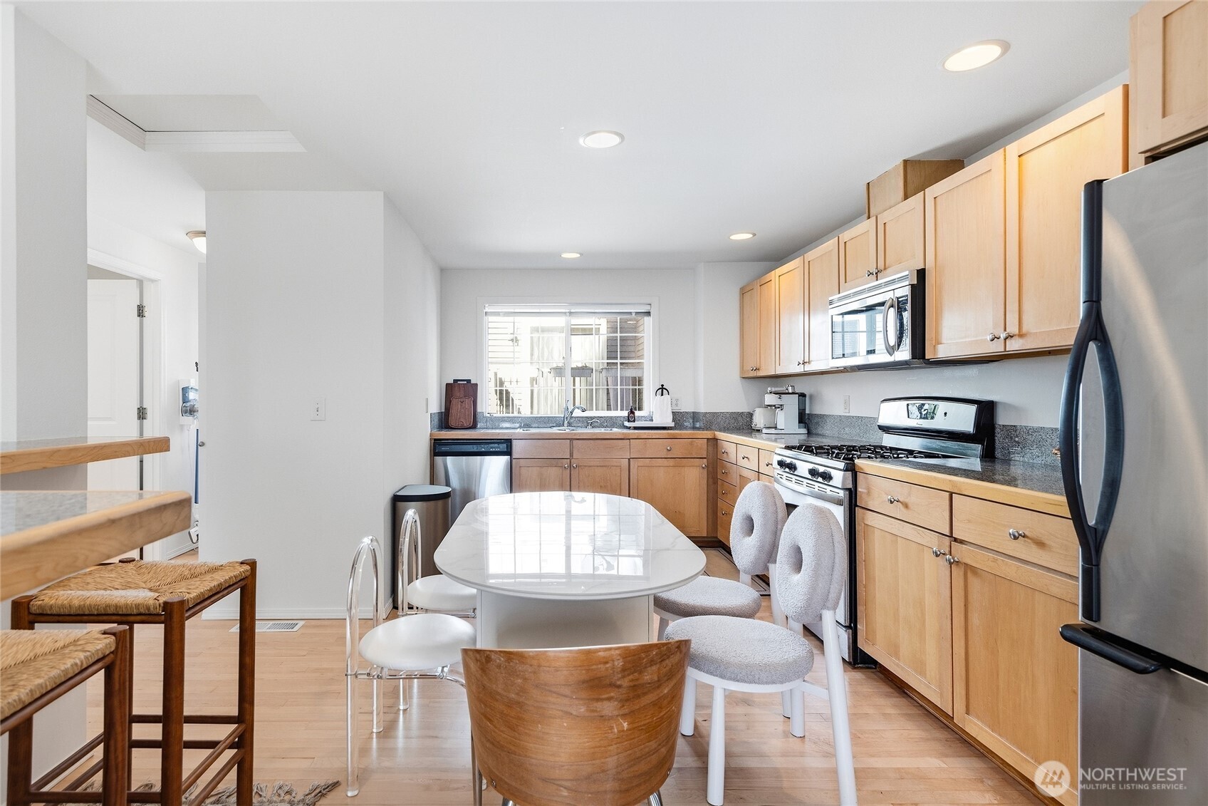 1621 S Weller Street B Property Photo 14