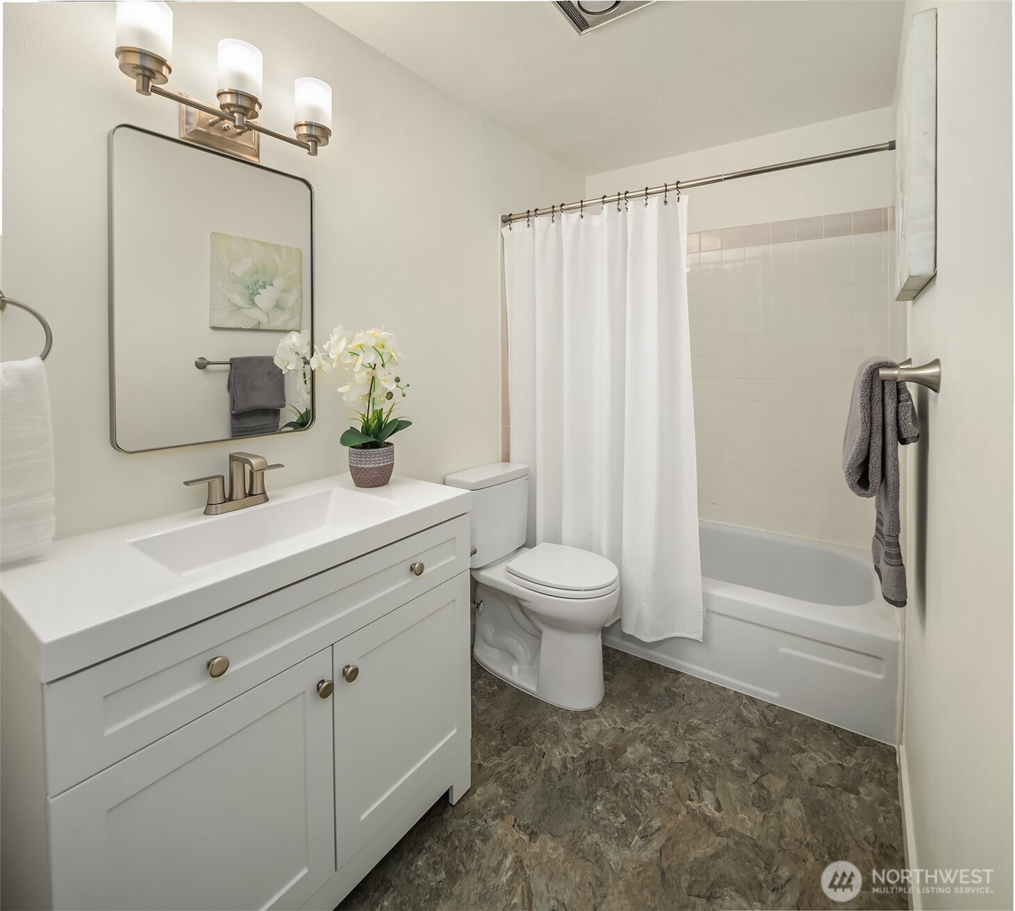 11006 Ne 68th Street 811 Property Photo 12