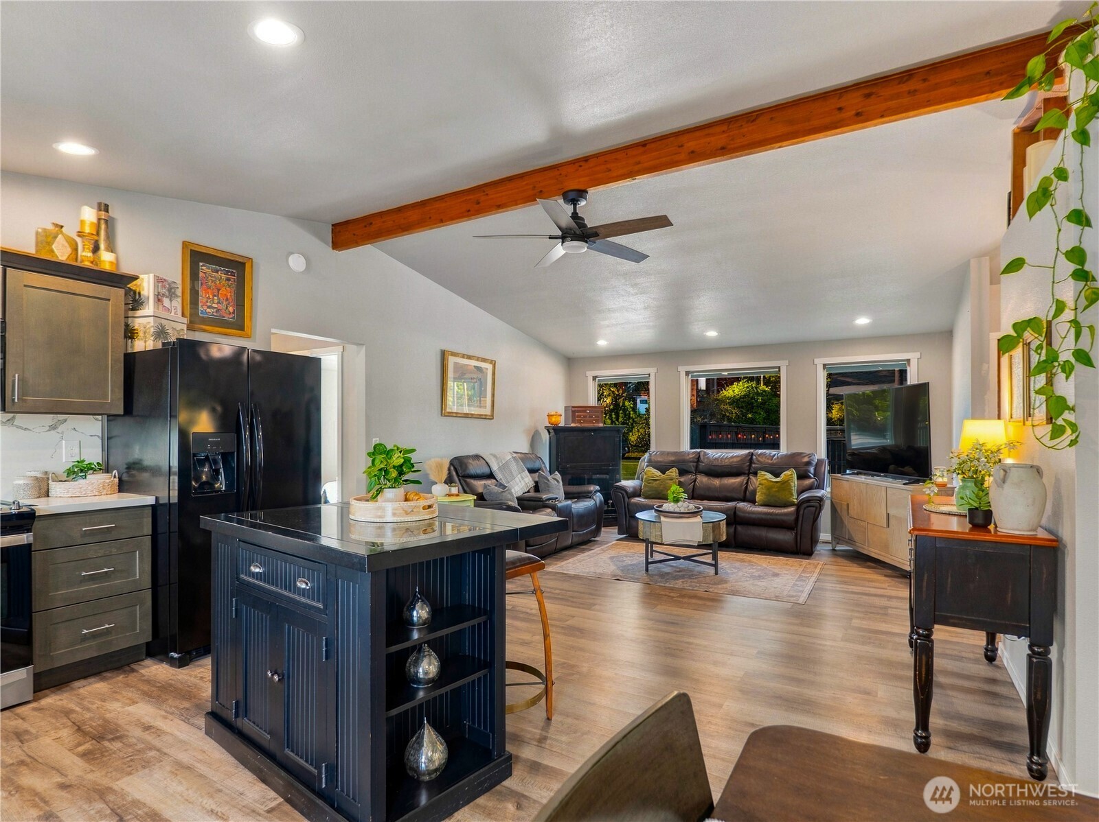 1409 1st Street Property Photo 7
