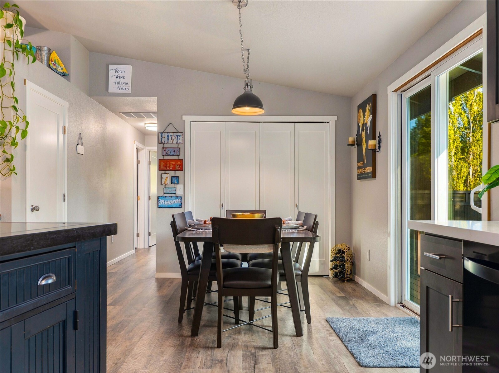 1409 1st Street Property Photo 9