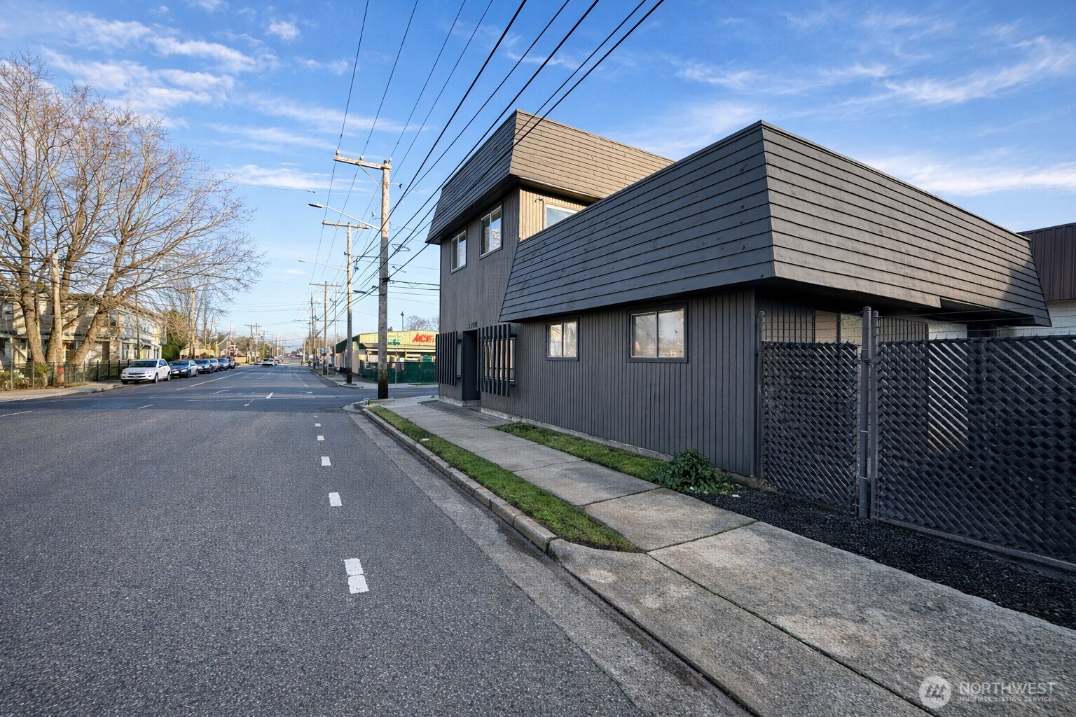 2102 S 12th Street Property Photo 3