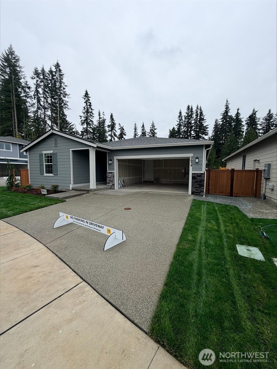 3634 98th Place Property Photo 1