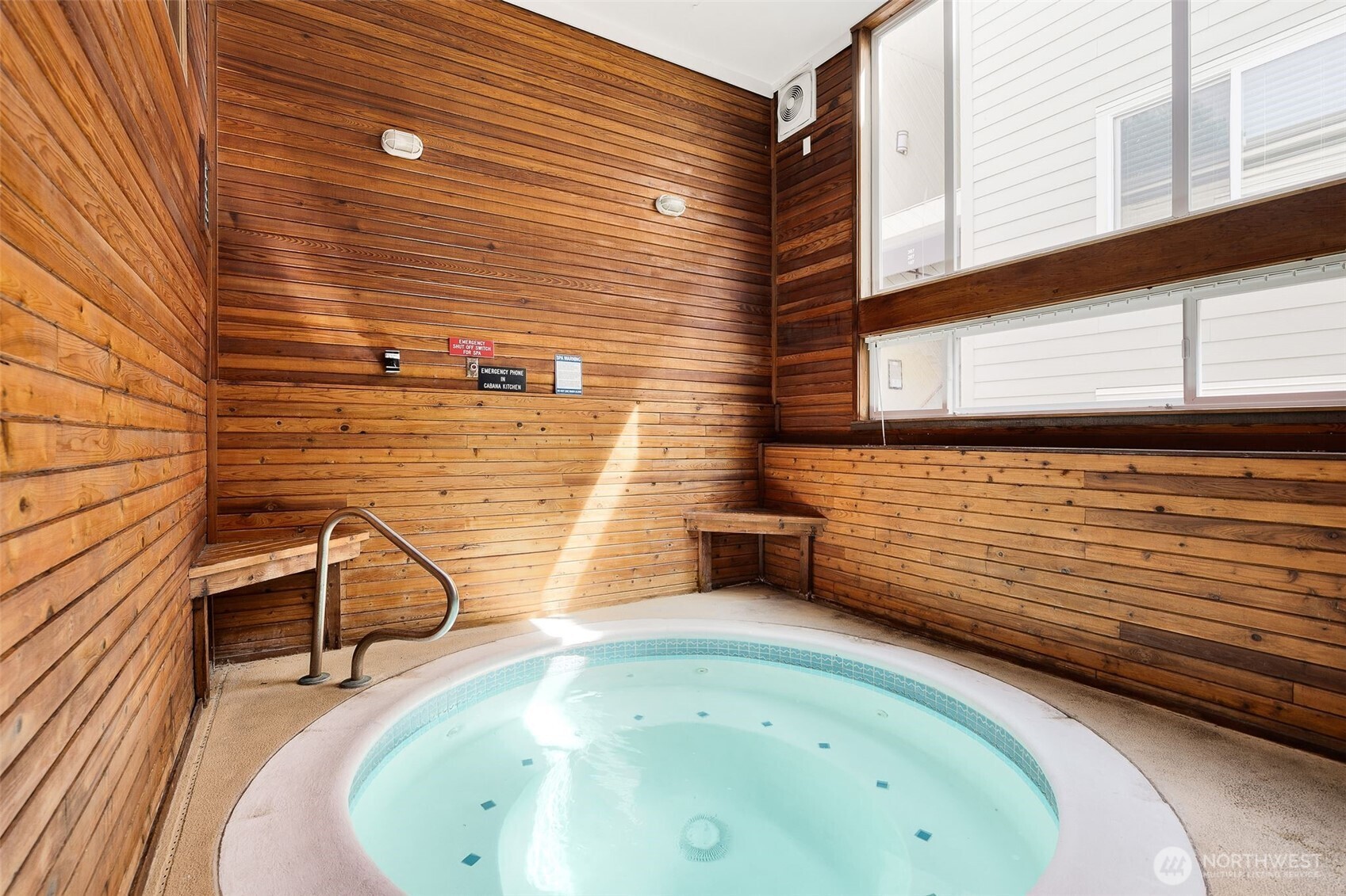 5824 Ne 75th Street D-307 Property Photo 23