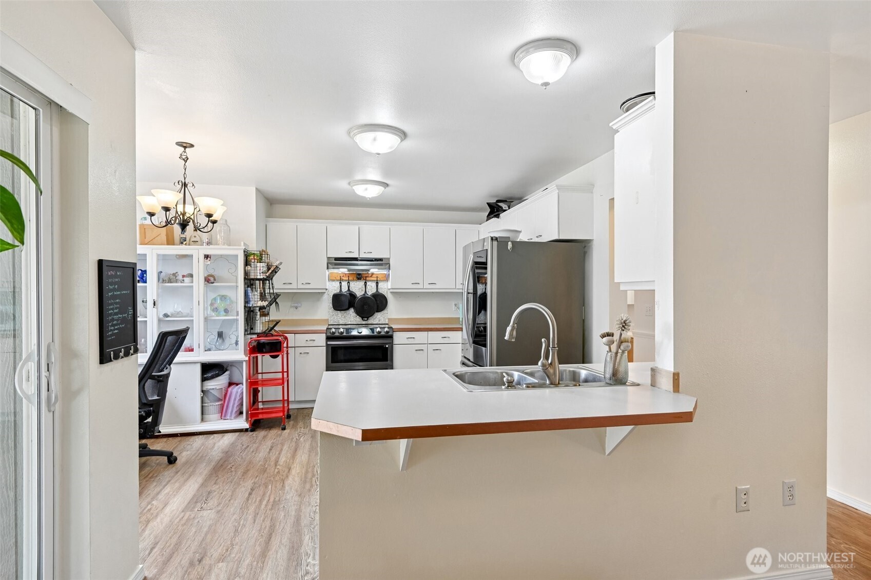 508 Eldredge Avenue Property Photo 8