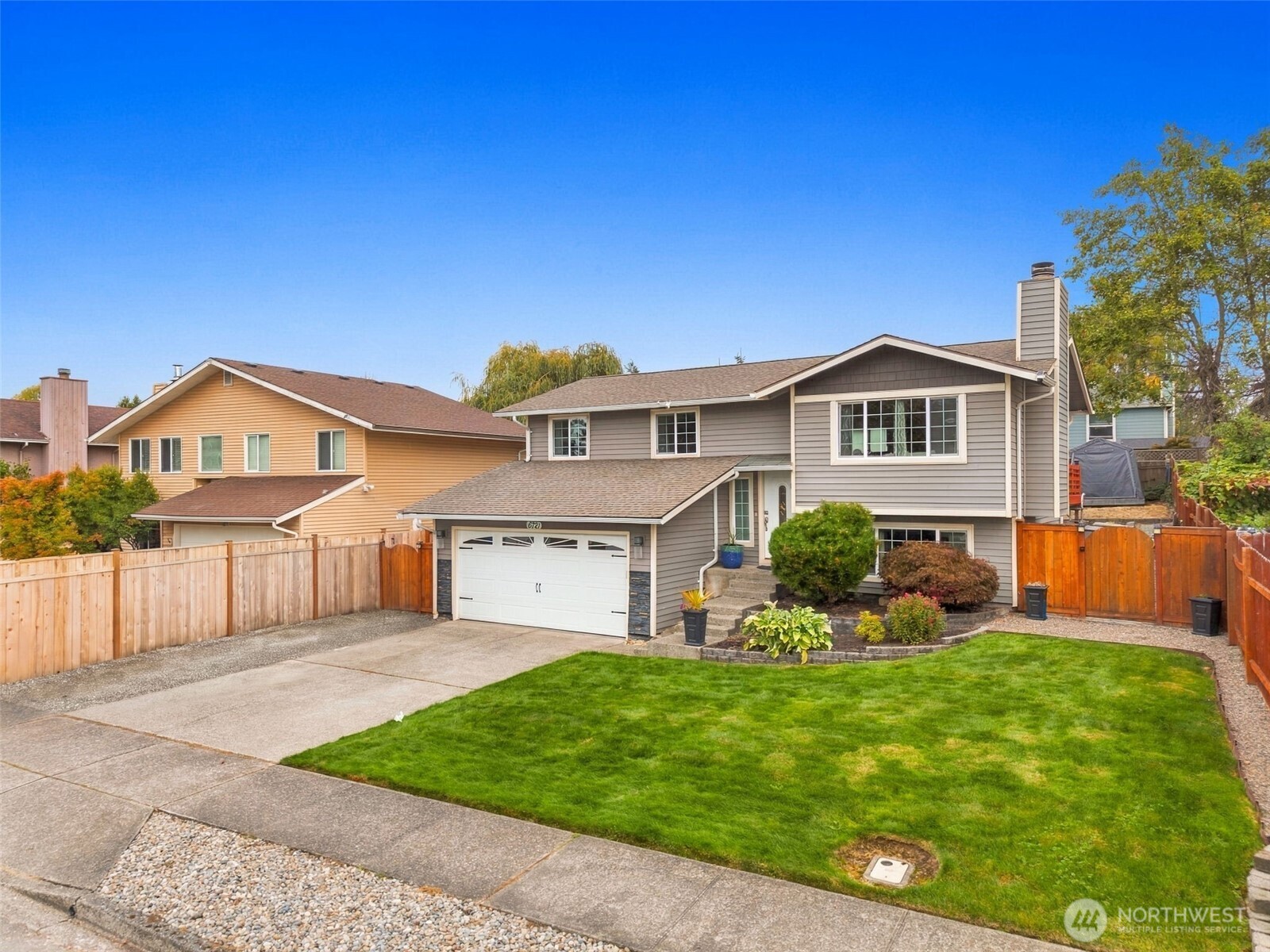 6721 20th Street Property Photo 2
